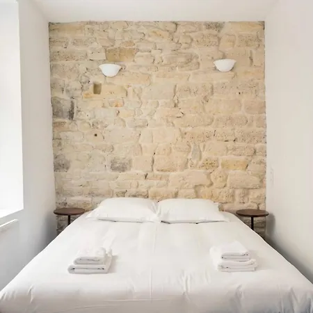 Appartamento Heart Of Saint Paul Marais Historic Building *